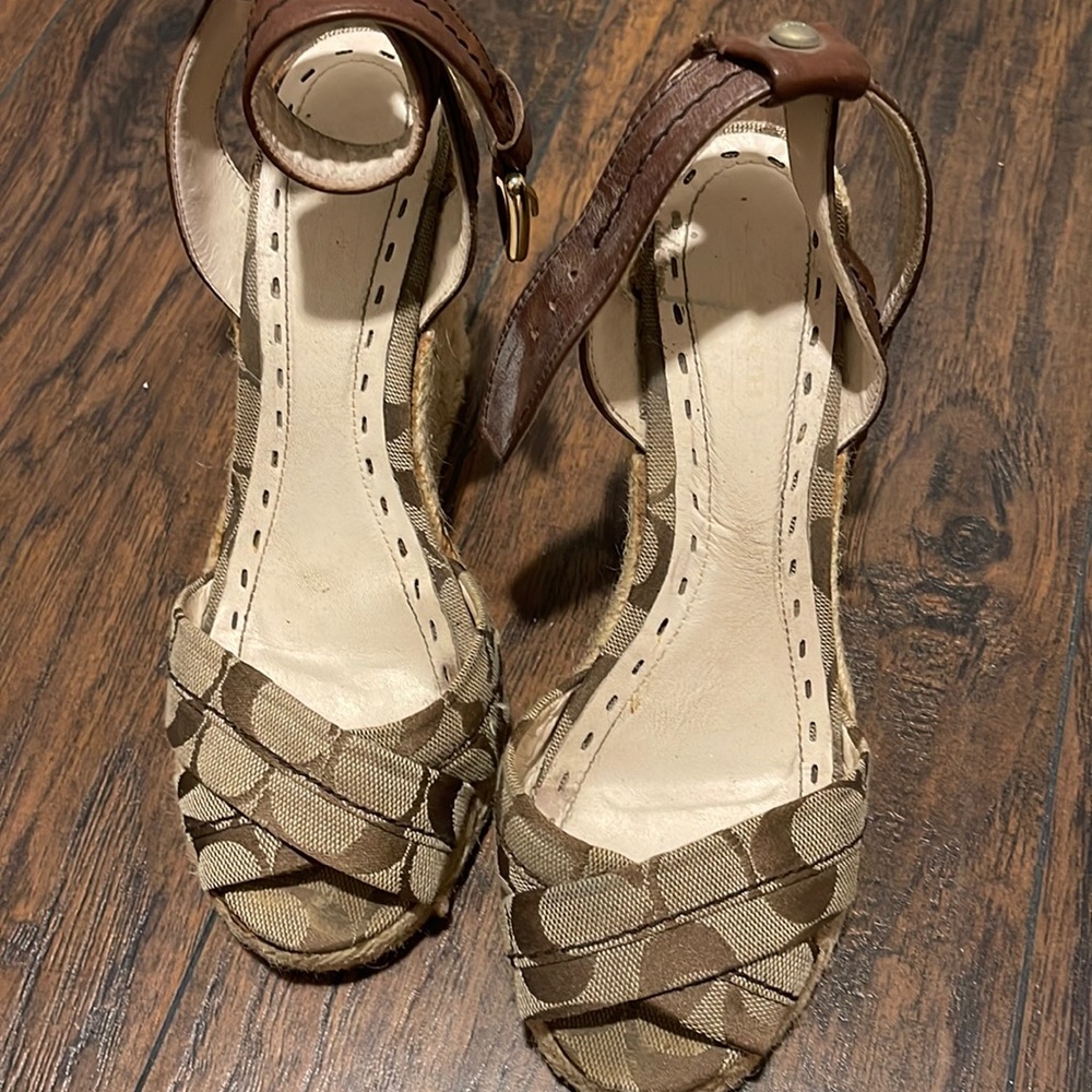 Used coach wedges